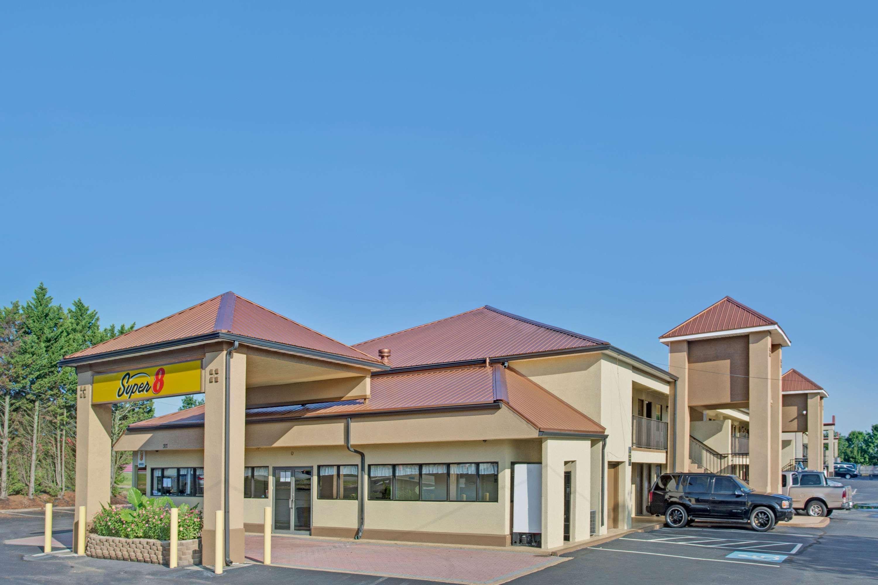 Super 8 By Wyndham Suwanee Hotel Luaran gambar
