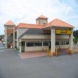 Super 8 By Wyndham Suwanee Hotel Luaran gambar